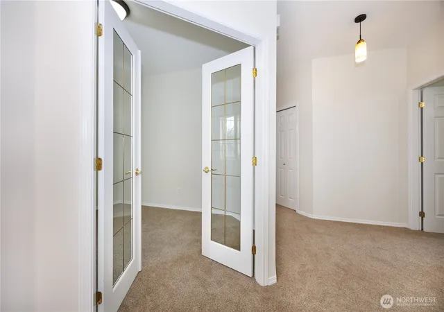 Photo 4 of Condo for sale at 523 W Kellogg Rd, Bellingham, WA 98226 | MLS# NWM2554554 | Listing updated on 2026-09-21