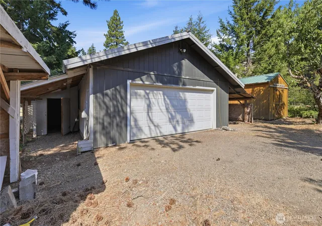 Photo 3 of Manufactured home for sale at 70 Hummingbird Ln, Cle Elum, WA 98922 | MLS# NWM2554589 | Listing updated on 2026-09-25