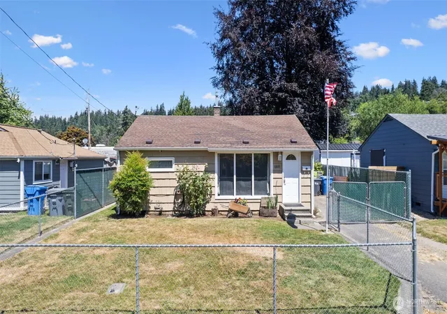 Photo 1 of Sale Pending at 10819 53rd Street Ct E, Puyallup, WA 98372 | MLS# NWM2554593 | Listing updated on 2026-09-25