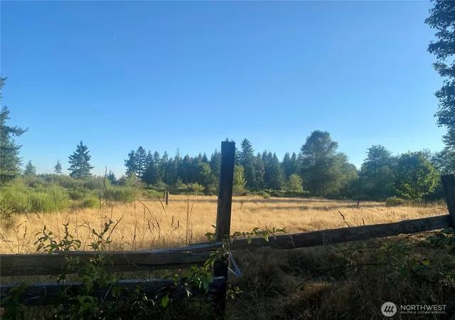Photo 4 of Single family home for sale at 3444 W Matlock Brady Rd, Elma, WA 98541 | MLS# NWM2554625 | Listing updated on 2026-09-22