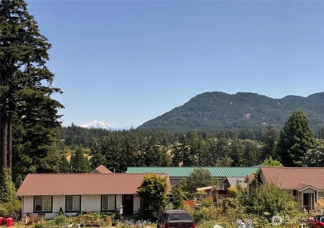 Photo 4 of Single family home for sale at 41 Mountain View, Eastsound, WA 98245 | MLS# NWM2554627 | Listing updated on 2026-09-22