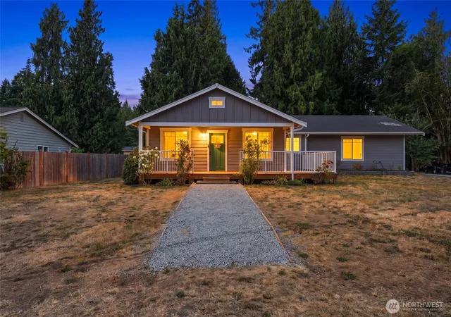 Photo 2 of Single family home for sale at 1087 Idlewood Dr, Camano Island, WA 98282 | MLS# NWM2554631 | Listing updated on 2026-09-29