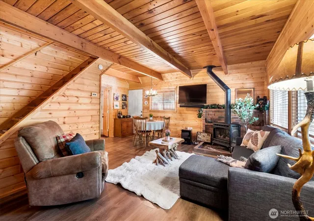 Photo 2 of Single family home for sale at 321 Paradise Dr, Ashford, WA 98304 | MLS# NWM2554673 | Listing updated on 2026-09-22