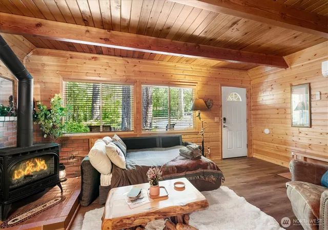 Photo 4 of Single family home for sale at 321 Paradise Dr, Ashford, WA 98304 | MLS# NWM2554673 | Listing updated on 2026-09-22
