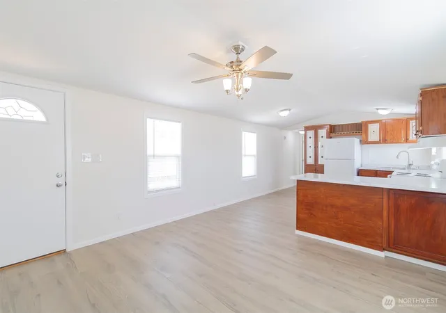 Photo 3 of Manufactured home for sale at 6201 203rd Avenue SW #9, Centralia, WA 98531 | MLS# NWM2554679 | Listing updated on 2026-09-22