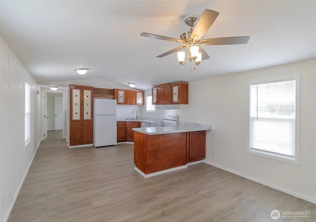 Photo 4 of Manufactured home for sale at 6201 203rd Avenue SW #9, Centralia, WA 98531 | MLS# NWM2554679 | Listing updated on 2026-09-22