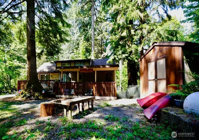 Photo 3 of Manufactured home for sale at 45057 Sikhs Trl, Concrete, WA 98237 | MLS# NWM2554683 | Listing updated on 2026-09-22