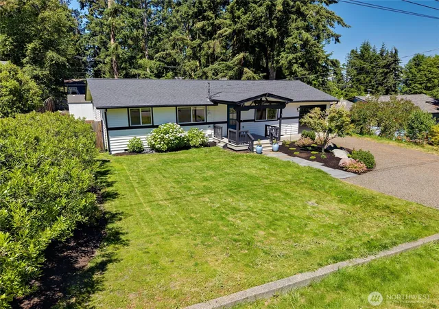 Photo 2 of Single family home for sale at 6726 Ne Whidbey Dr, Hansville, WA 98340 | MLS# NWM2554691 | Listing updated on 2026-09-22
