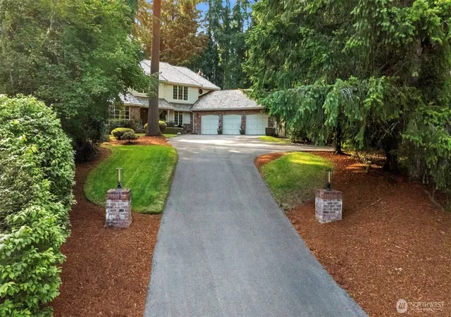 Photo 2 of Single family home for sale at 14629 181st Place NE, Woodinville, WA 98072 | MLS# NWM2554726 | Listing updated on 2026-10-11