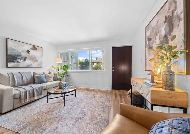 Photo 2 of Condo for sale at 752 Bellevue Ave E #212, Seattle, WA 98102 | MLS# NWM2554732 | Listing updated on 2026-09-29