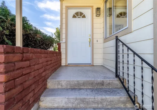 Photo 3 of Single family home for sale at 2714 Melrose St, Walla Walla, WA 99362 | MLS# NWM2554775 | Listing updated on 2026-09-22