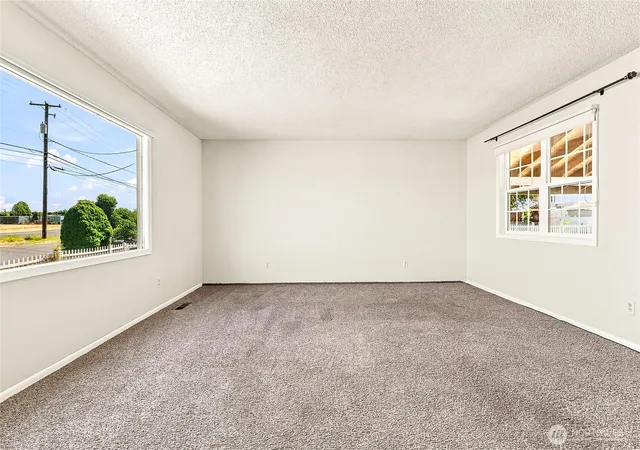 Photo 4 of Single family home for sale at 2714 Melrose St, Walla Walla, WA 99362 | MLS# NWM2554775 | Listing updated on 2026-09-22