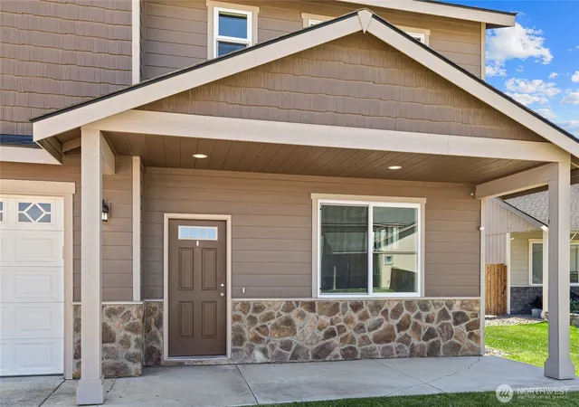Photo 2 of Single family home for sale at 2012 W Sunnyview Ln, Ellensburg, WA 98926 | MLS# NWM2554800 | Listing updated on 2026-09-22