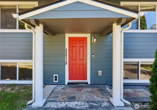Photo 2 of Single family home for sale at 22719 1st Place W, Bothell, WA 98021 | MLS# NWM2554806 | Listing updated on 2026-09-29
