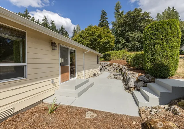 Photo 3 of Single family home for sale at 29606 148th Avenue SE, Kent, WA 98042 | MLS# NWM2554807 | Listing updated on 2026-09-21