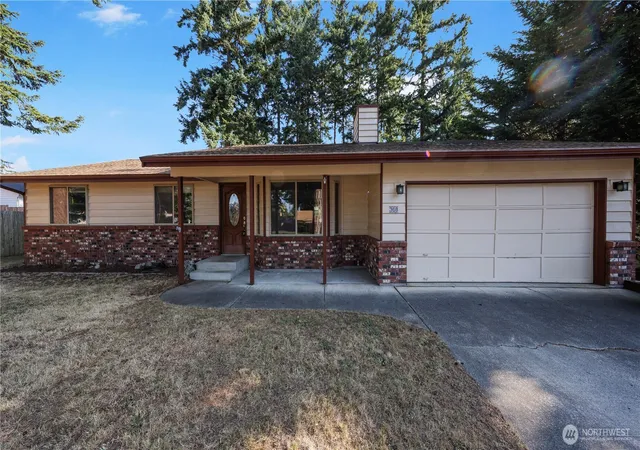 Photo 1 of Sale Pending at 368 Nw Columbia Dr, Oak Harbor, WA 98277 | MLS# NWM2554823 | Listing updated on 2026-09-02