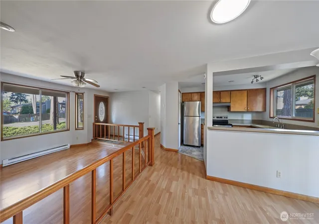 Photo 3 of Sale Pending at 368 Nw Columbia Dr, Oak Harbor, WA 98277 | MLS# NWM2554823 | Listing updated on 2026-09-02