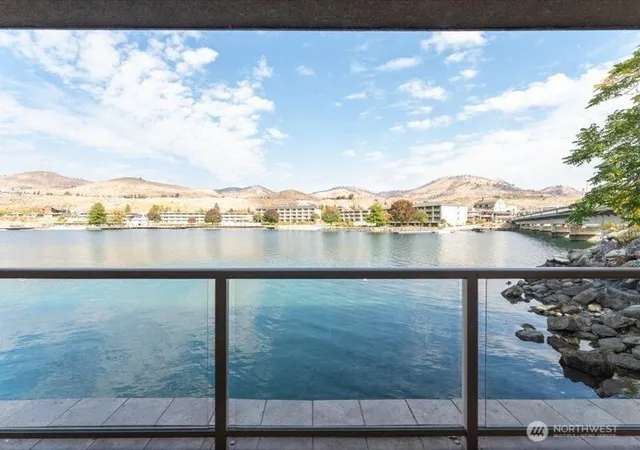 Photo 2 of Condo for sale at 322 W Woodin Ave #713, Chelan, WA 98816 | MLS# NWM2554873 | Listing updated on 2026-09-22