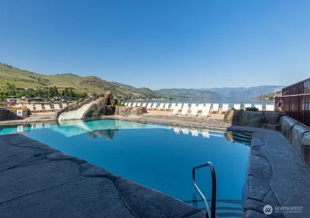 Photo 3 of Condo for sale at 322 W Woodin Ave #713, Chelan, WA 98816 | MLS# NWM2554873 | Listing updated on 2026-09-22