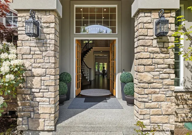 Photo 3 of Mansion for sale at 5927 178th Court Se, Bellevue, WA 98006 | MLS# NWM2554880 | Listing updated on 2026-10-01