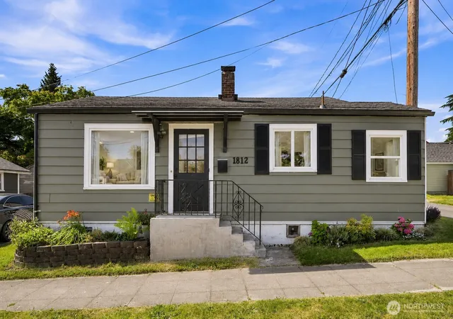 Photo 1 of Single family home for sale at 1812 23rd Street, Everett, WA 98201 | MLS# NWM2554885 | Listing updated on 2026-09-25