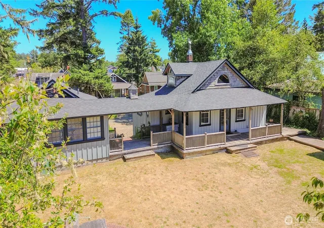 Photo 4 of Single family home for sale at 4315 K Pl, Seaview, WA 98644 | MLS# NWM2554888 | Listing updated on 2026-09-22