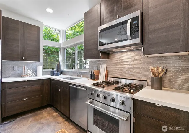 Photo 3 of Townhouse for sale at 310 21st Avenue #A, Seattle, WA 98122 | MLS# NWM2554914 | Listing updated on 2026-09-25