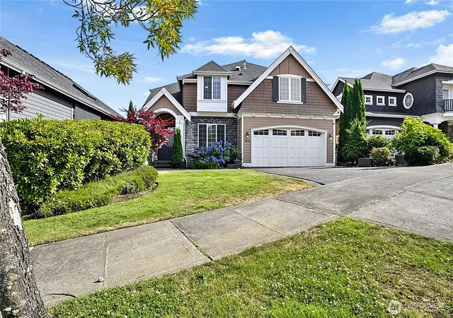 Photo 2 of Single family home for sale at 6916 50th Street W, University Place, WA 98467 | MLS# NWM2554922 | Listing updated on 2026-09-22