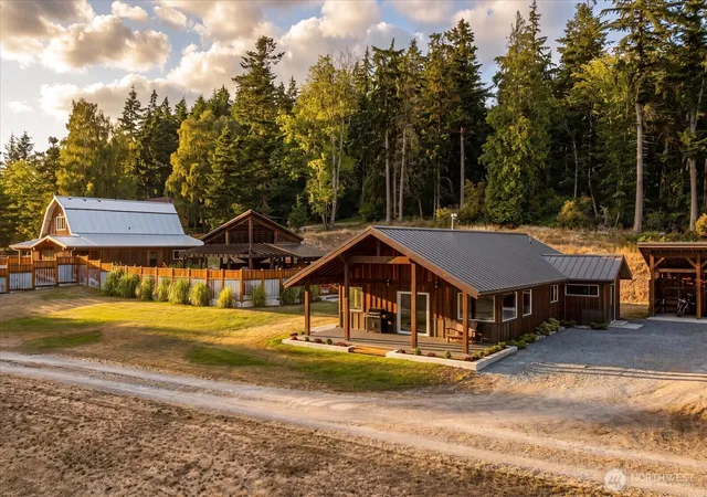 Photo 1 of Single family home for sale at 550 Wanamaker, Coupeville, WA 98239 | MLS# NWM2554926 | Listing updated on 2026-09-22