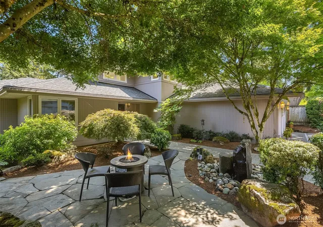 Photo 3 of Single family home for sale at 7066 92nd Avenue SE, Mercer Island, WA 98040 | MLS# NWM2554928 | Listing updated on 2026-10-02