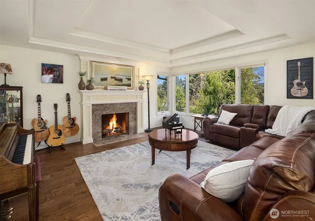 Photo 4 of Single family home for sale at 7066 92nd Avenue SE, Mercer Island, WA 98040 | MLS# NWM2554928 | Listing updated on 2026-10-02