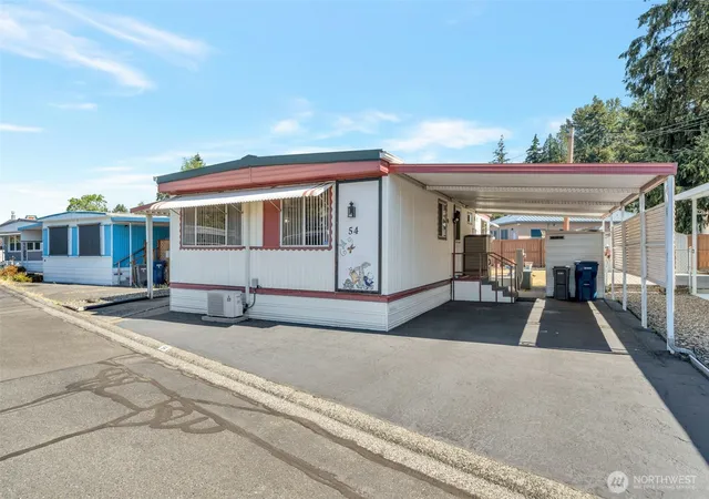 Photo 1 of Manufactured home for sale at 2302 R St Se #54, Auburn, WA 98002 | MLS# NWM2554965 | Listing updated on 2026-09-22
