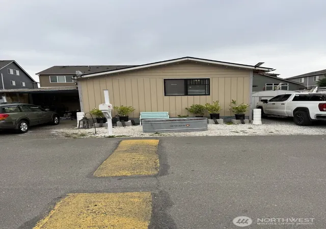 Photo 1 of Manufactured home for sale at 1110 29th Street Pl Nw #25, Puyallup, WA 98371 | MLS# NWM2554967 | Listing updated on 2026-09-22