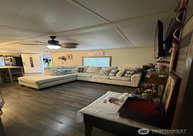 Photo 2 of Manufactured home for sale at 1110 29th Street Pl Nw #25, Puyallup, WA 98371 | MLS# NWM2554967 | Listing updated on 2026-09-22