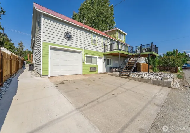 Photo 3 of Multi family home for sale at 703 Boetzkes Ave, Manson, WA 98831 | MLS# NWM2554973 | Listing updated on 2026-09-22