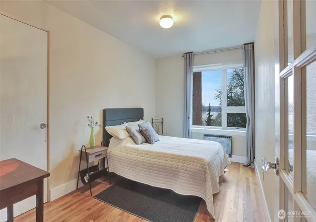 Photo 3 of Condo for sale at 530 W Olympic Pl #304, Seattle, WA 98119 | MLS# NWM2555013 | Listing updated on 2026-09-22
