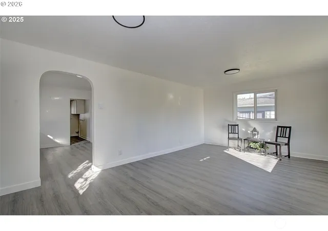 Photo 3 of Sale Pending at 105 Redpath St, Kelso, WA 98626 | MLS# NWM2555063 | Listing updated on 2026-09-23