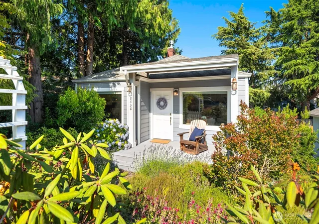 Photo 2 of Sale Pending at 8538 19th Avenue Nw, Seattle, WA 98117 | MLS# NWM2555150 | Listing updated on 2026-09-13