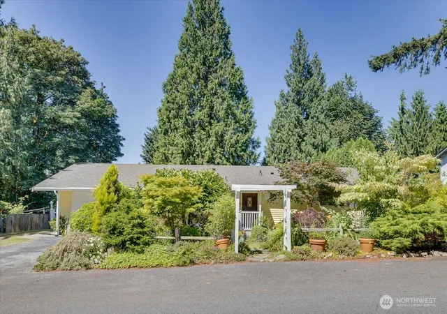 Photo 3 of Single family home for sale at 1816 113th Drive Se, Lake Stevens, WA 98258 | MLS# NWM2555151 | Listing updated on 2026-09-30