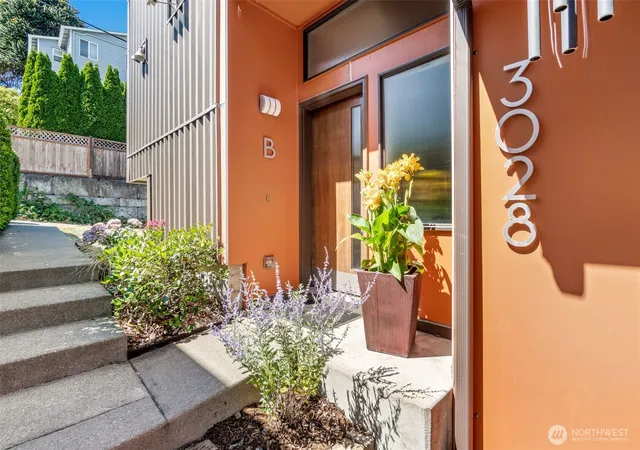 Photo 2 of Townhouse for sale at 3028 Sw Avalon Way #B, Seattle, WA 98126 | MLS# NWM2555174 | Listing updated on 2026-09-22