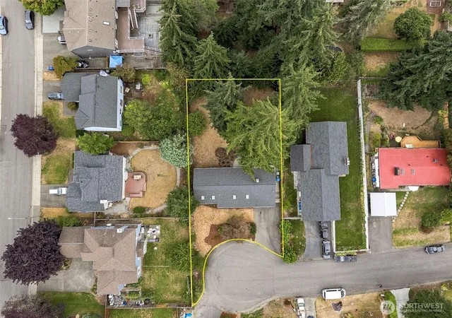 Photo 3 of Sale Pending at 612 S 195th Street, Des Moines, WA 98148 | MLS# NWM2555175 | Listing updated on 2026-09-26
