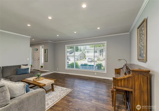 Photo 4 of Sale Pending at 11231 SE 322nd Street, Auburn, WA 98092 | MLS# NWM2555180 | Listing updated on 2026-09-30