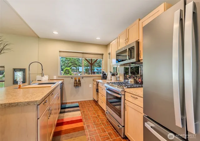 Photo 3 of Single family home for sale at 2902 Foxglove Ln, Ilwaco, WA 98624 | MLS# NWM2555184 | Listing updated on 2026-09-22
