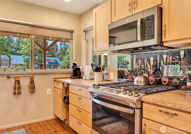 Photo 4 of Single family home for sale at 2902 Foxglove Ln, Ilwaco, WA 98624 | MLS# NWM2555184 | Listing updated on 2026-09-22