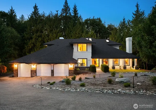 Photo 1 of Mansion for sale at 12633 75th Street Se, Snohomish, WA 98290 | MLS# NWM2555192 | Listing updated on 2026-09-22