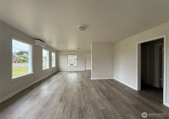 Photo 3 of Sale Pending at 519 28th Street, Hoquiam, WA 98550 | MLS# NWM2555205 | Listing updated on 2026-08-21