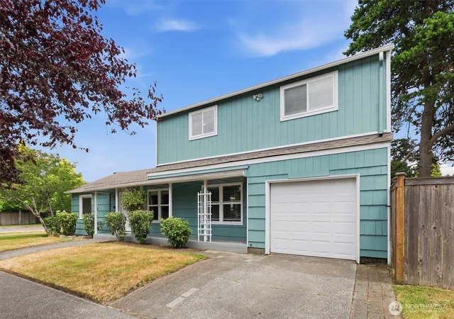 Photo 2 of Single family home for sale at 2819 N Mullen St, Tacoma, WA 98407 | MLS# NWM2555236 | Listing updated on 2026-09-28