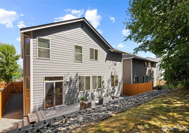Photo 3 of Single family home for sale at 20345 128th Place NE, Woodinville, WA 98072 | MLS# NWM2555267 | Listing updated on 2026-09-22