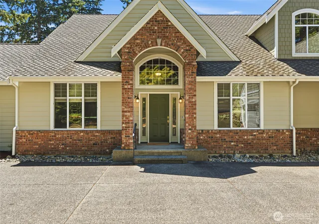 Photo 3 of Sale Pending at 3116 81st Avenue Ct NW, Gig Harbor, WA 98335 | MLS# NWM2555274 | Listing updated on 2026-09-30