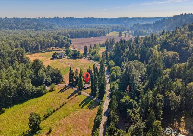 Photo 4 of Sale Pending at 18729 SE Green Valley Rd, Auburn, WA 98092 | MLS# NWM2555275 | Listing updated on 2026-09-25